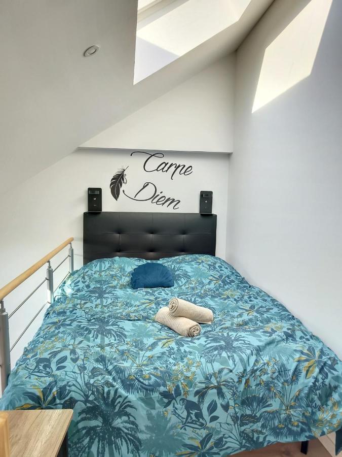 Sublime Appart Renove Duplex Centre Ville 4Pers Wifi Saint-Quentin  Extérieur photo